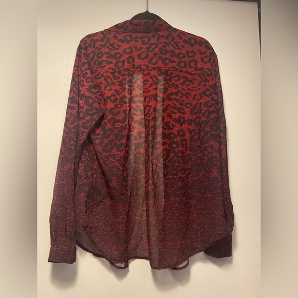 GUESS BNWT Red & Black Animal Print Sheer Long Sleeve Button Down Blouse Size L - Picture 4 of 7